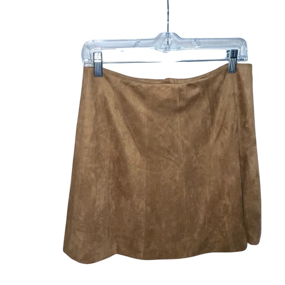 Altar'd State Faux Suede Snap Front Mini-Skirt Light Brown Sz M - Picture 3 of 9